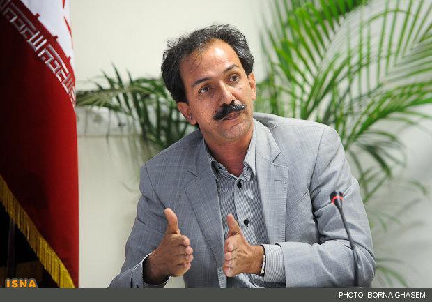 نیروی انتظامی باید برای جلوگیری از سرقت ها تلاش کند نیروی انتظامی باید برای جلوگیری از سرقت ها کوشش کند