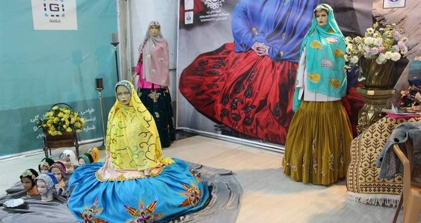 حضور تولیدکنندگان پوشاک سنتی در نمایشگاه های صنعت نساجی و مد و لباس اصفهان