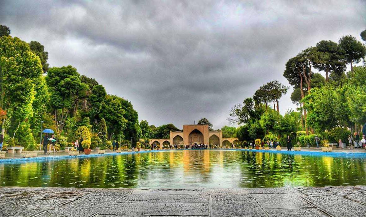 چهل ستون صفویان ، جاهای دیدنی اصفهان