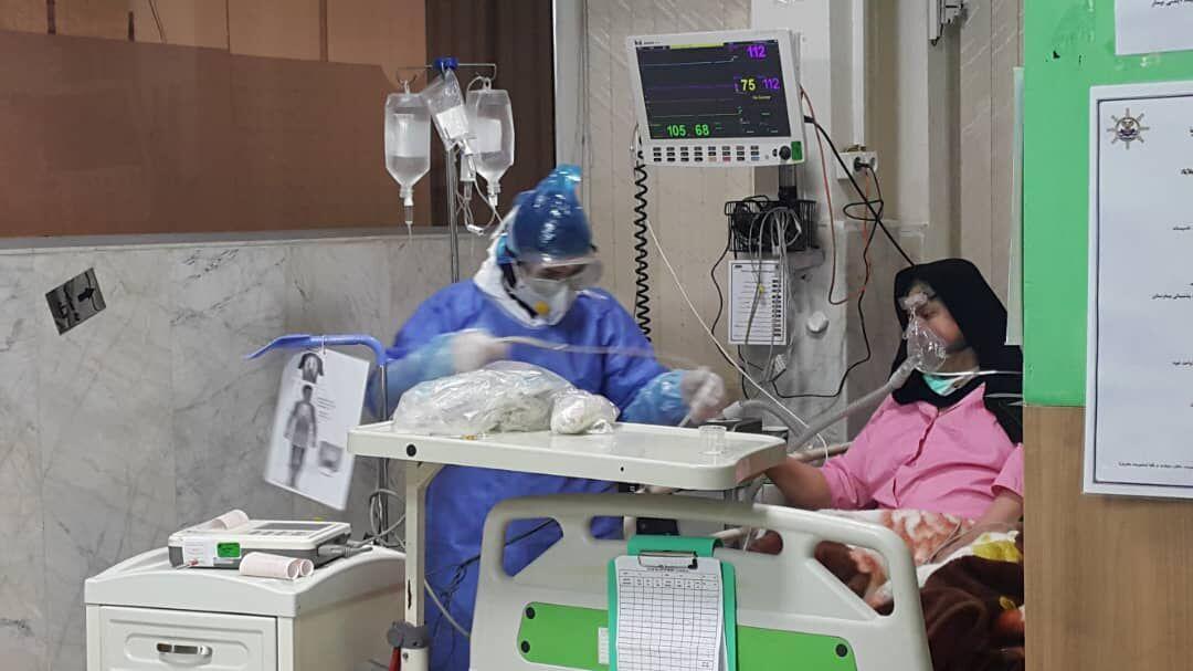 خبرنگاران پذیرش 105 بیمار مبتلا به کرونا در بیمارستان نیروی دریایی در رشت