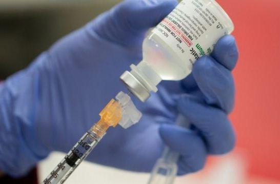 مرگ 6 نفر در جریان آزمایش بالینی واکسن فایزر