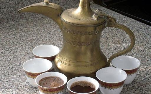 طرز تهیه قهوه عربی ؛ نوشیدنی اصیل اهوازی