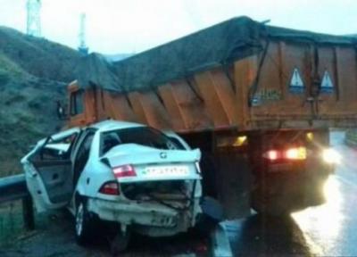 تصادف در اتوبان؛ کامیون واژگون شد