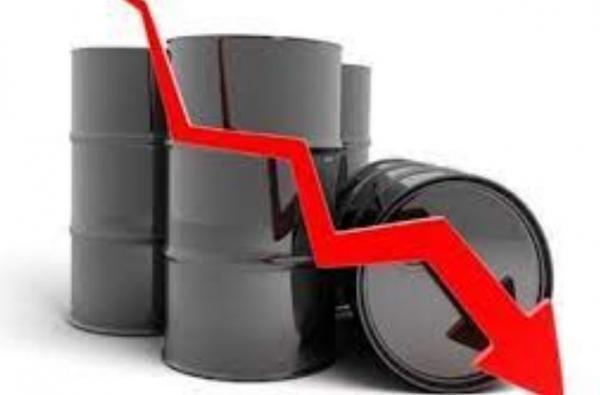 افت قیمت نفت برای دومین روز متوالی