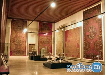 پاسخ به نقدها مطرح شده نسبت به برگزاری نمایشگاه دائمی در مجاورت موزه ملی فرش ایران